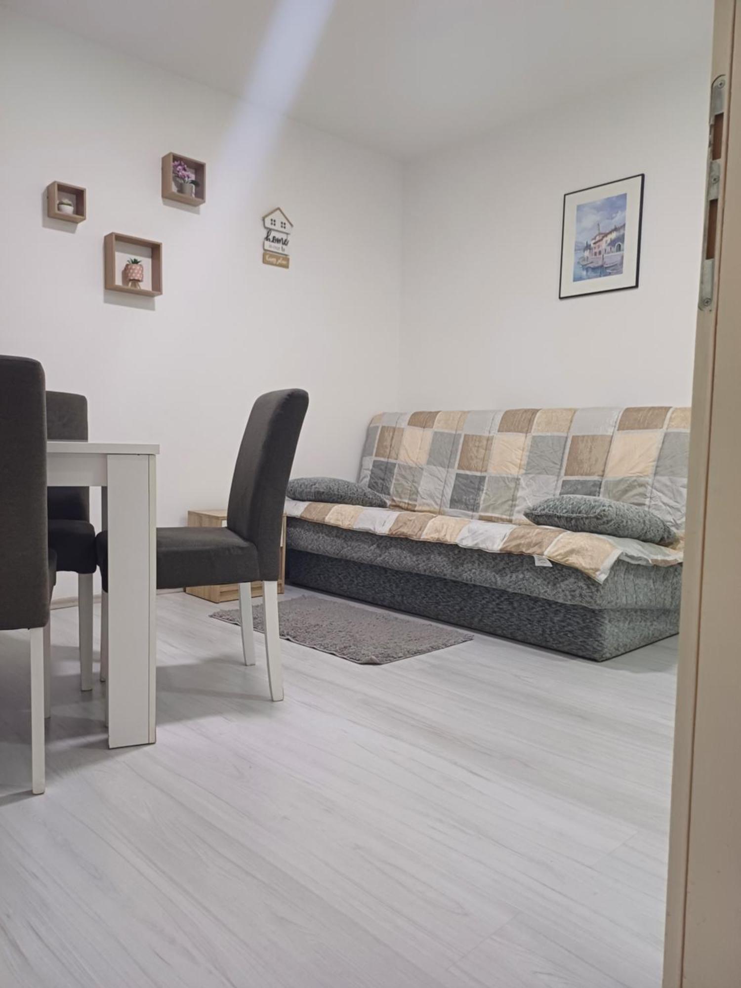Apartman “Sanja” Пирот Экстерьер фото